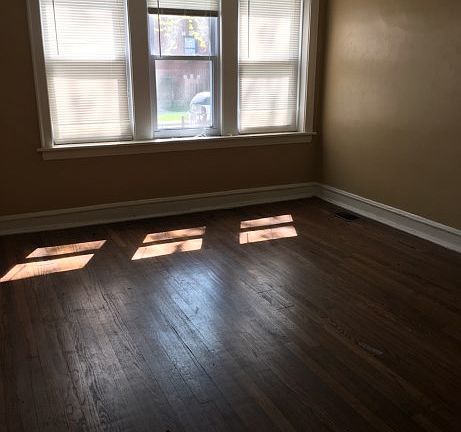 2nd image of 6902 S Paxton Ave #3