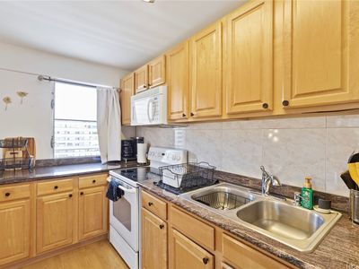 3230 Ala Ilima St APT 301, Honolulu, HI, 96818