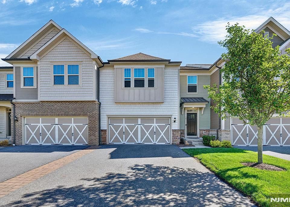 1st image of 18 Winfield Dr Unit 802