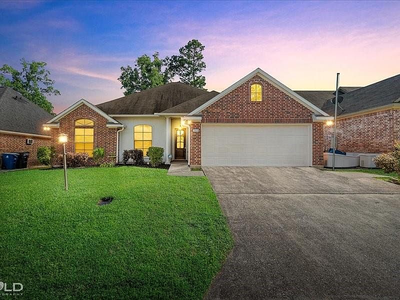 1st image of 10440 Plum Creek Dr