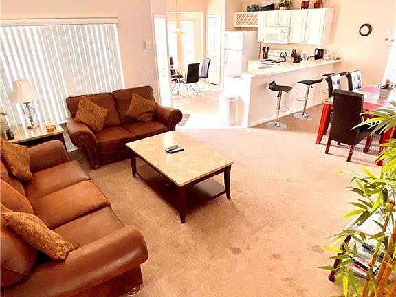 3rd image of 386 Tivoli Cir