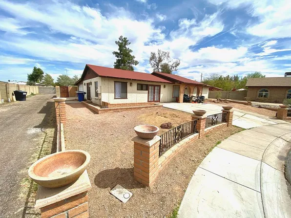 2201 N Santa Anna Ct, Chandler, AZ 85224