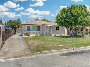 1018 Chester Pl, Bakersfield, CA 93304