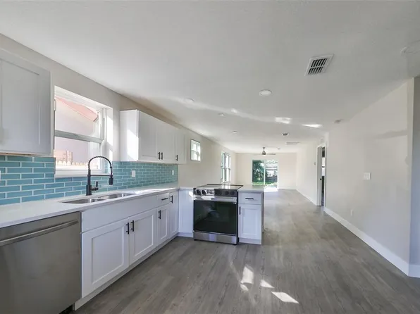 4110 32nd St N, Saint Petersburg, FL 33714