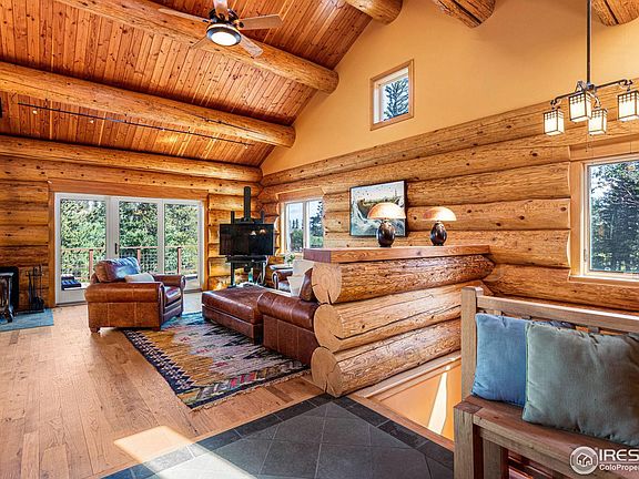 3rd image of 734 Pine Cone Cir