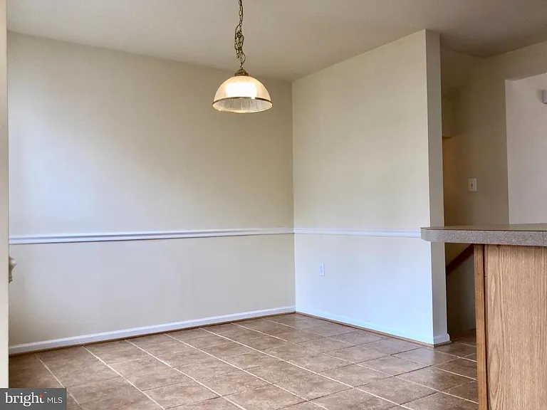 115 Eldon Dr — Photo 10