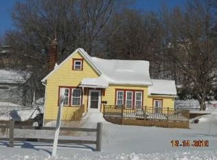 32 Mounds Blvd, Saint Paul, MN 55106