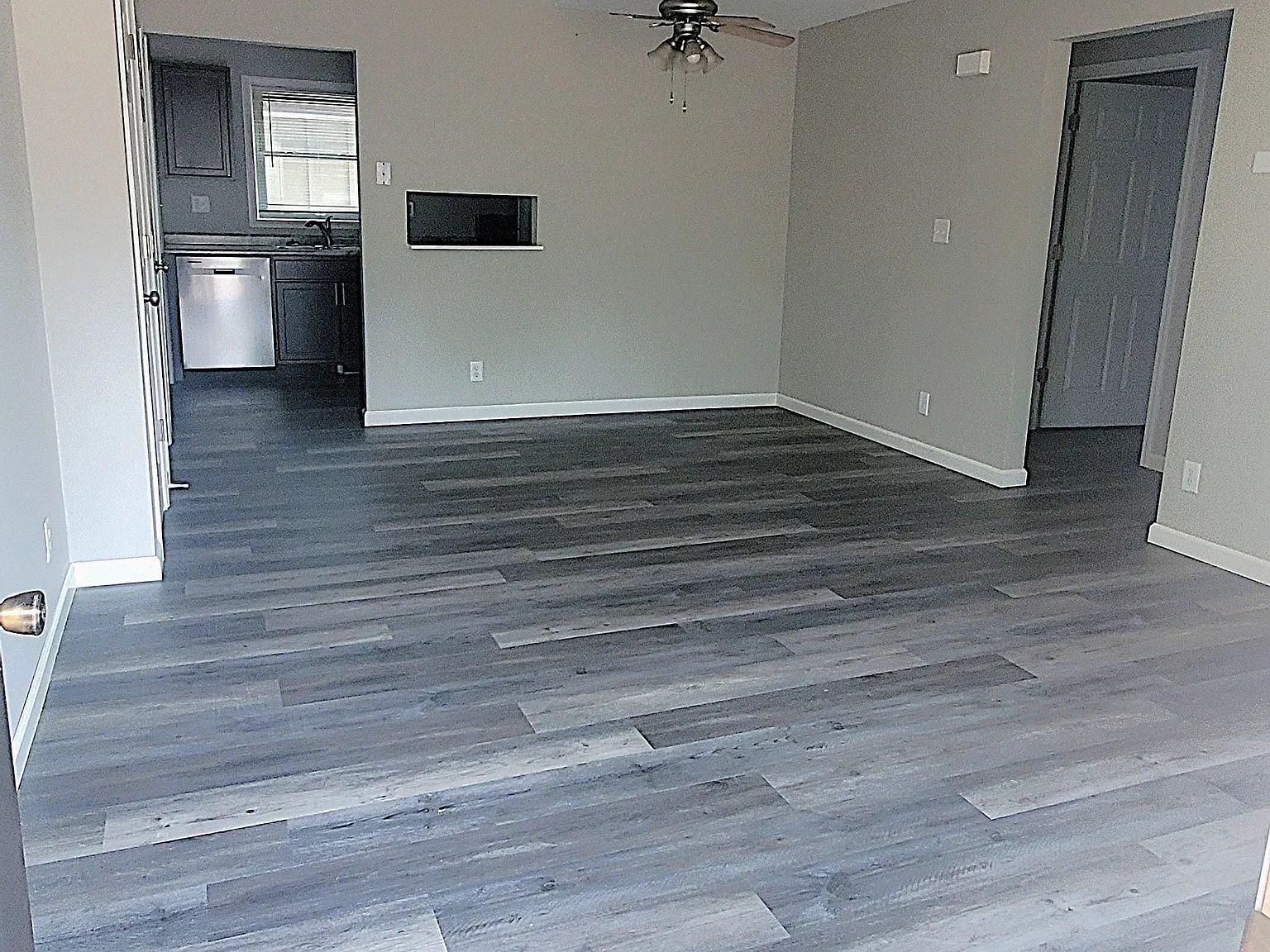 2 bed, 750 sqft, $1,250 — Photo 2