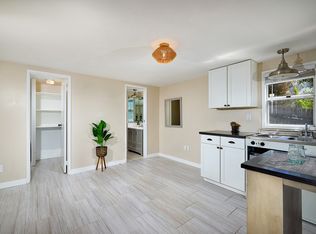 2136 Foothill Dr #3, Vista, CA 92084