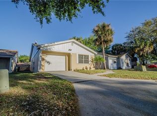 1042 Buttercup Dr, Lakeland, FL 33801