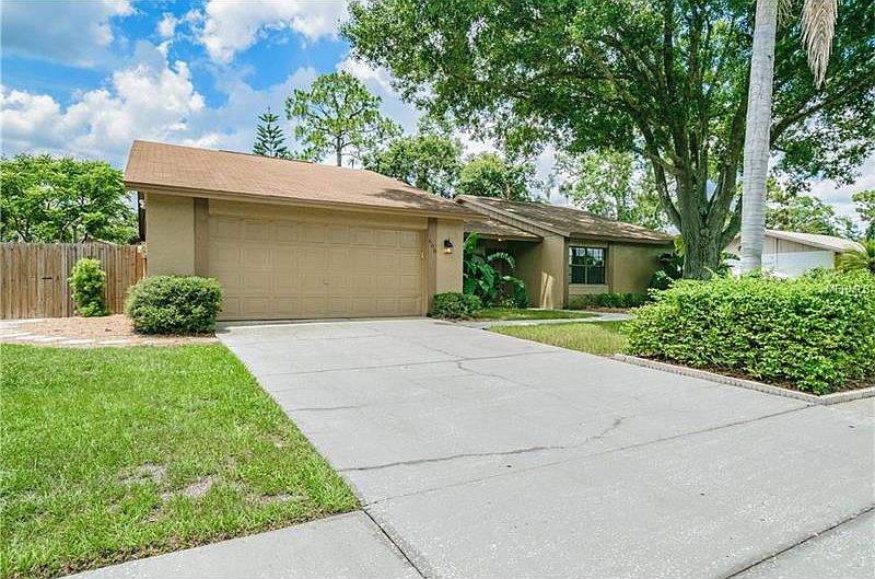 1st image of 608 Bloomingfield Dr