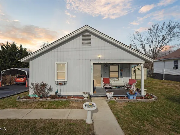 2208 Wheeler St, Johnson City, TN 37604