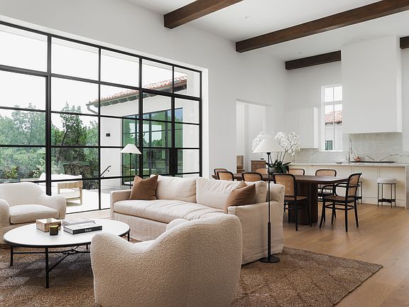 4th image of 4401 Amarra Dr #15