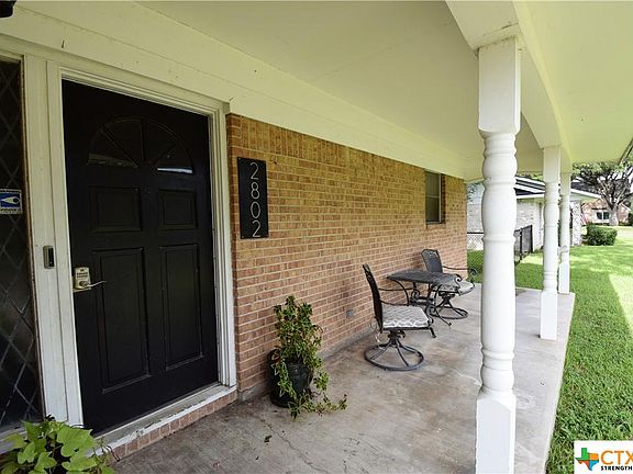 4th image of 2802 College Dr