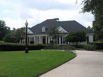 1st image of 735 Bear Creek Cir