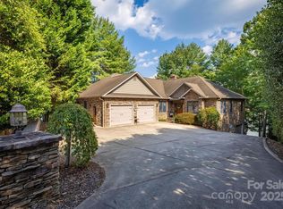 1831 Sandy Cove Dr, Morganton, NC 28655