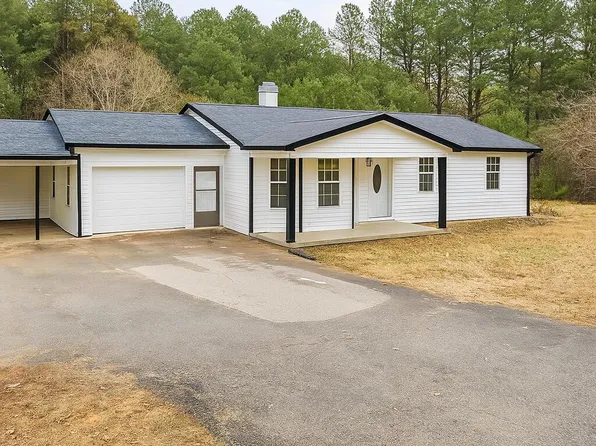 2555 Old Finger Rd, Finger, TN 38334