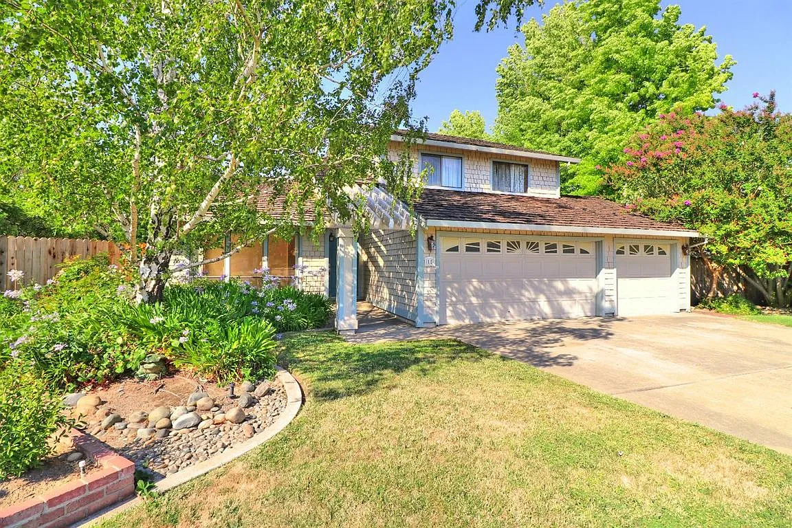 15 Black River Ct photo 1