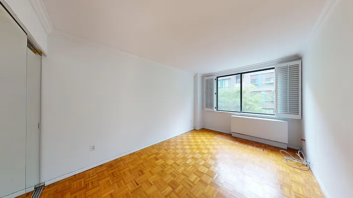 Rented by Bond New York | media 6