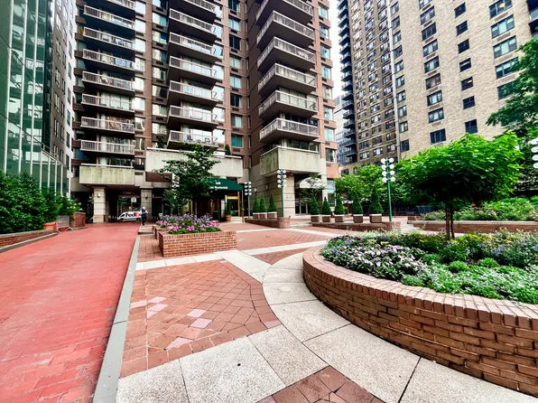 235 East 40th Street 4J image 16 of 16
