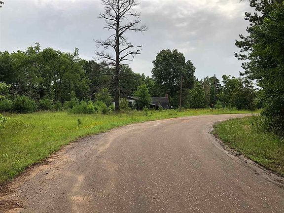 3rd image of 2563 County Road 4144 N