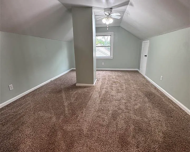 625 N Main St — Photo 20