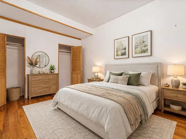 9719 87th St, Ozone Park, NY 11416