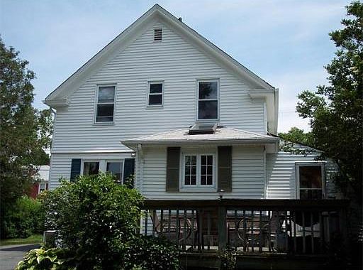 4th image of 106 Barney St