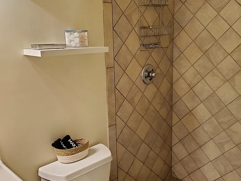 69 E Columbus Ave #1 — Photo 26