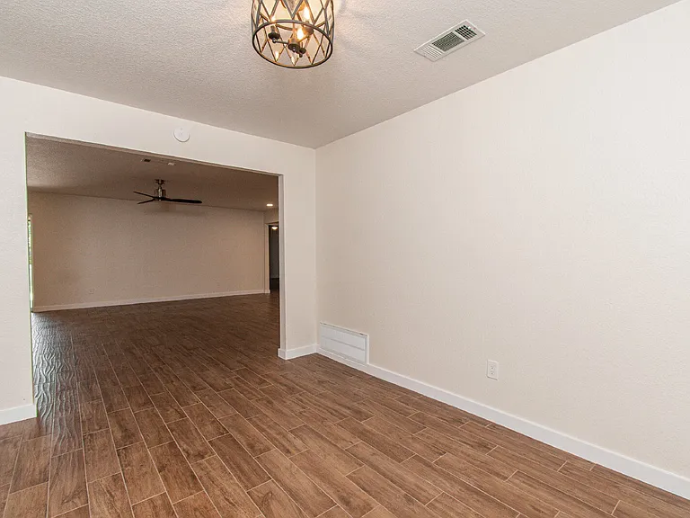 304 Timber Ridge Dr — Photo 19