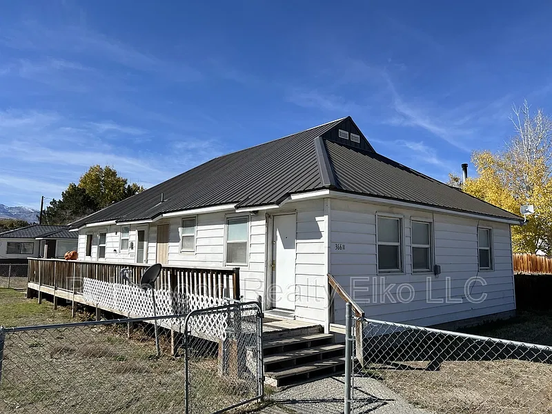 1 bed, 1.0 bath, 815 sqft, $950 — Photo 1