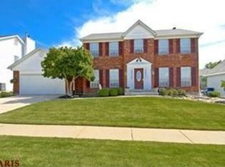 951 Weatherstone Dr, Saint Charles, MO