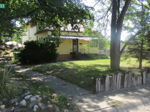 721 N Oak St, Gordon, NE 69343