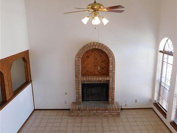 3rd image of 4621 Loma De Cobre Dr