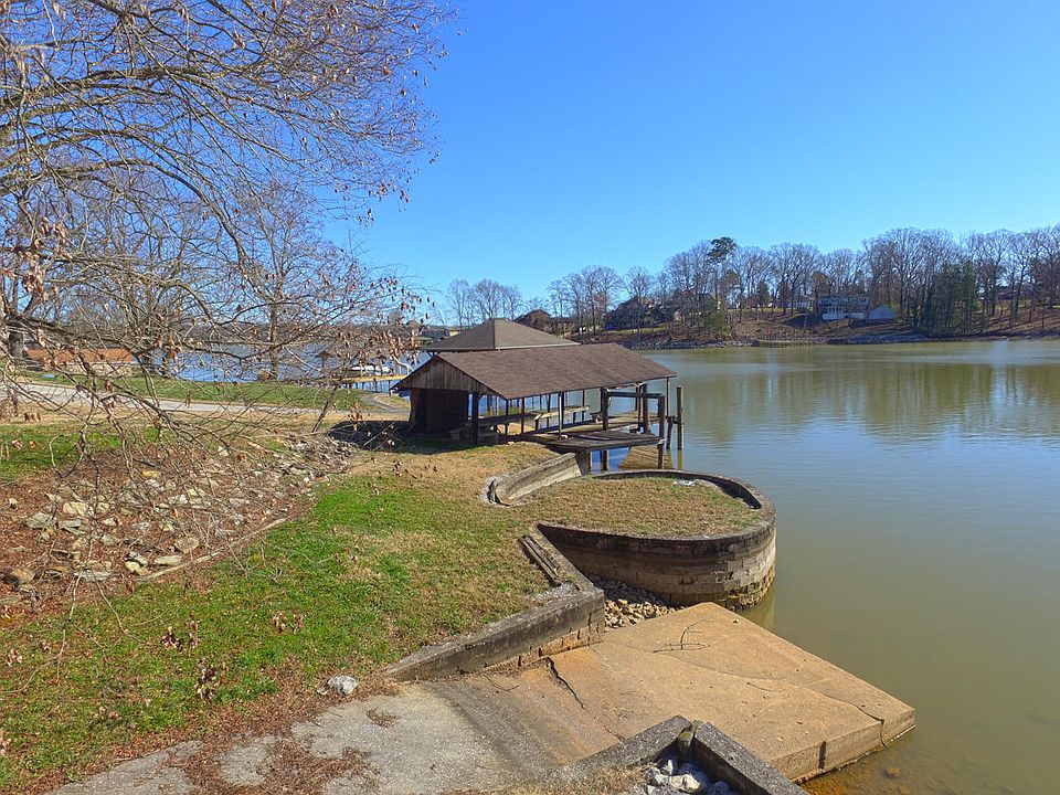 1st image of Sandy Shore Dr