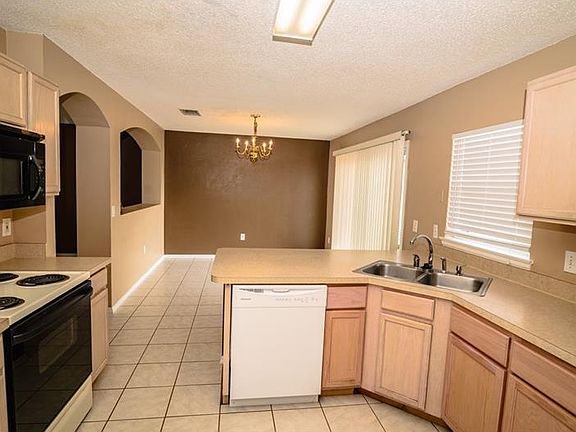 4th image of 1460 Carey Glen Cir