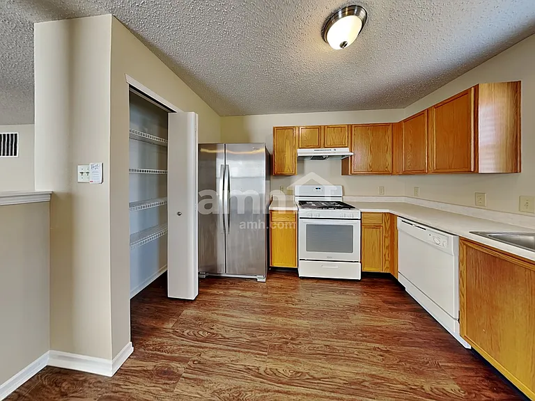 10767 Wymm Ln — Photo 3