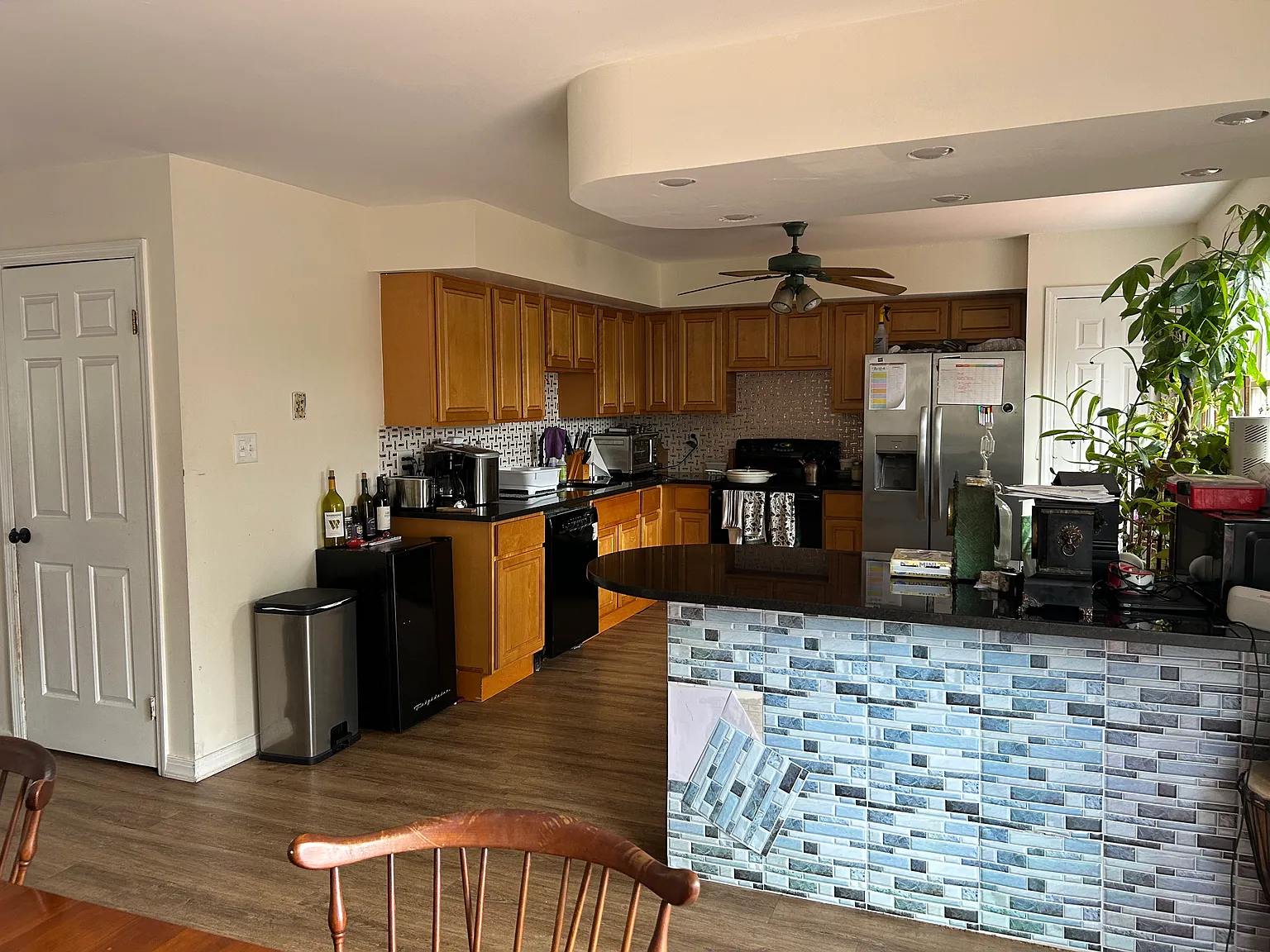 3 bed, 1800 sqft, $2,200 — Photo 3
