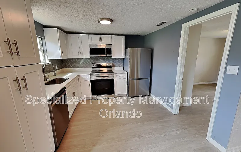 2 bed, 1.0 bath, 816 sqft, $1,450 — Photo 4