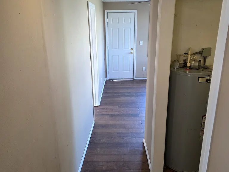 2919 Maine Ave — Photo 11