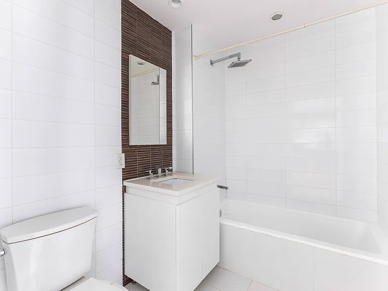 267 6th St #11D — Photo 6