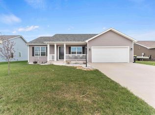 622 Independence St, Butler, IN 46721