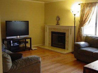 2nd image of 723 Asbury Pl