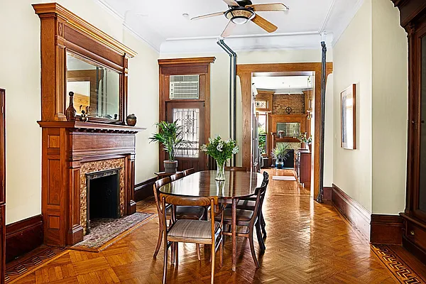 Sold by Compass | media 5