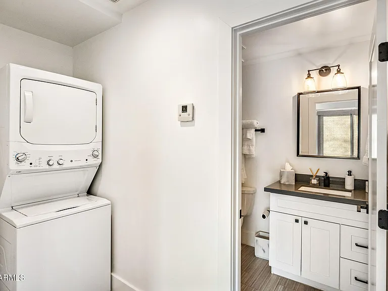 22012 N 84th Pl — Photo 35