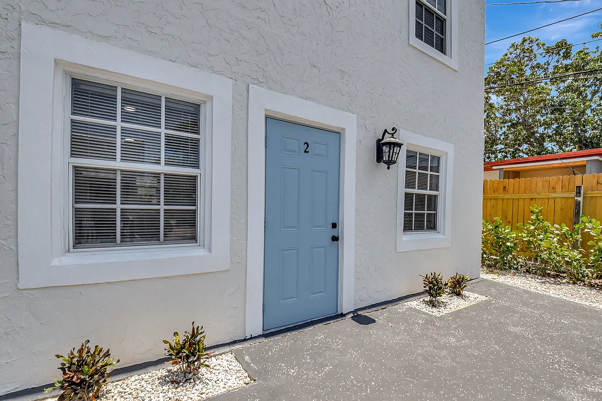 Building Photo - 4712 Garden Ave #2