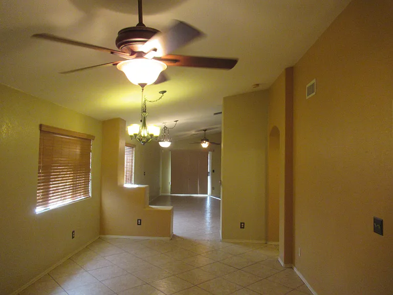1190 N Falcon Ridge Dr — Photo 5