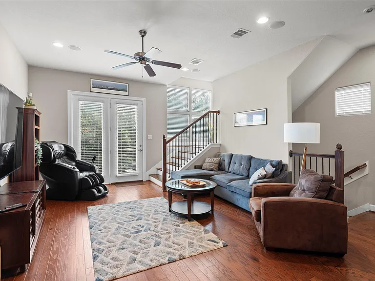 2818 Polk St — Photo 9