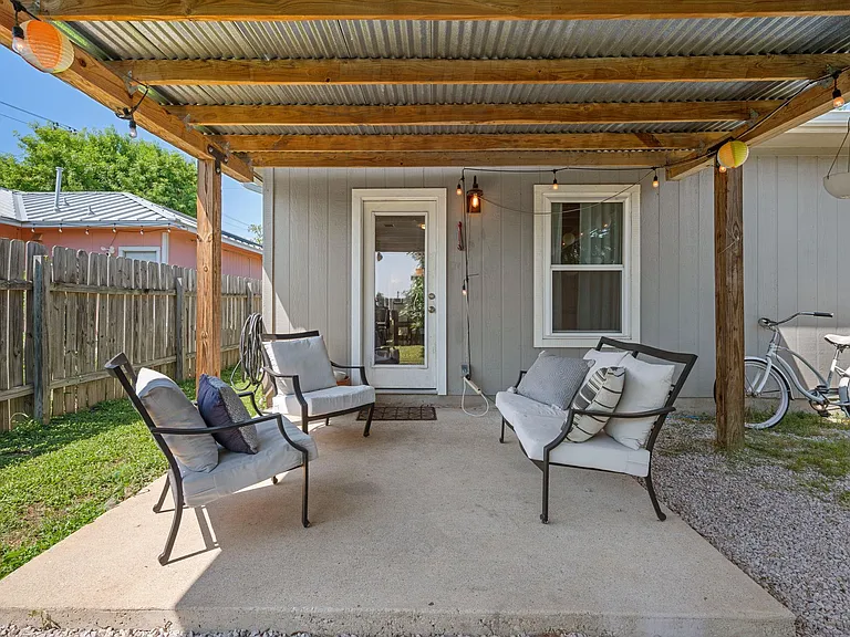 4603 Ribbecke Ave — Photo 34
