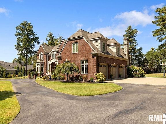 3rd image of 6 Highlands Dr